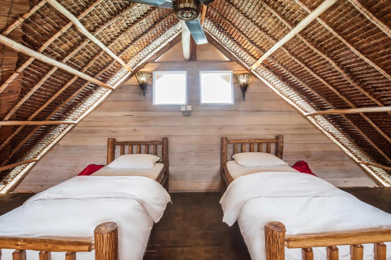 Telunas Private Island Sugi Exterior photo