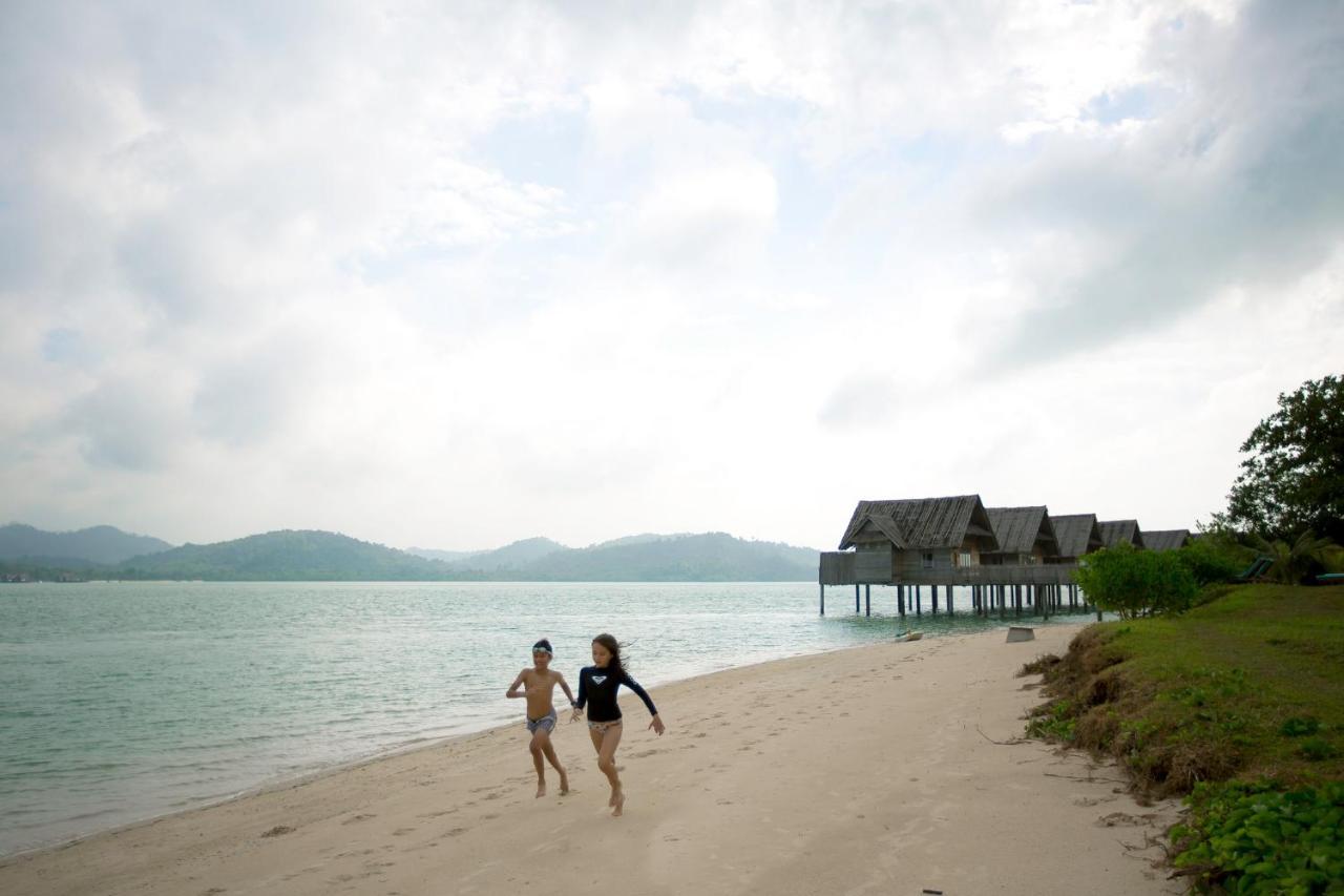 Telunas Private Island Sugi Exterior photo